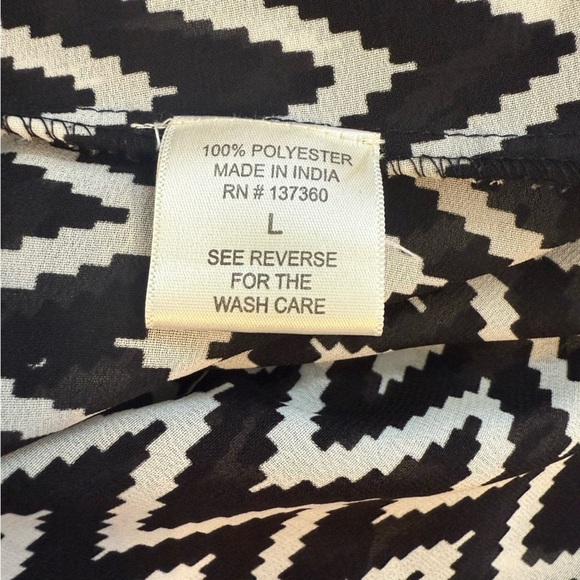 Live 4 Truth Black Cream Abstract Chevron Hi Lo Toll Tab Sleeves Lightweight Top - Picture 6 of 8